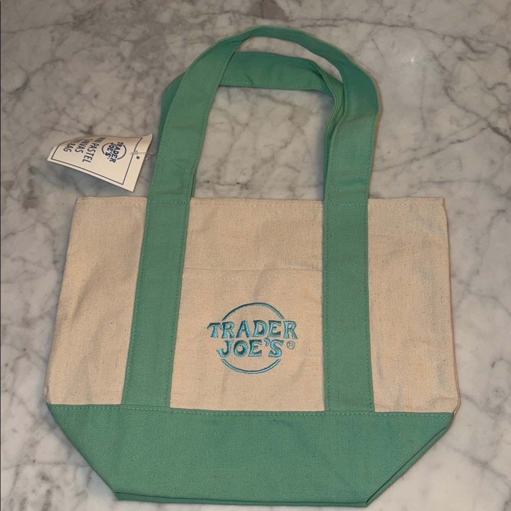 NWT LIMITED EDITION SPRING Trader Joe's Pastel Green and Cream Tote Bag